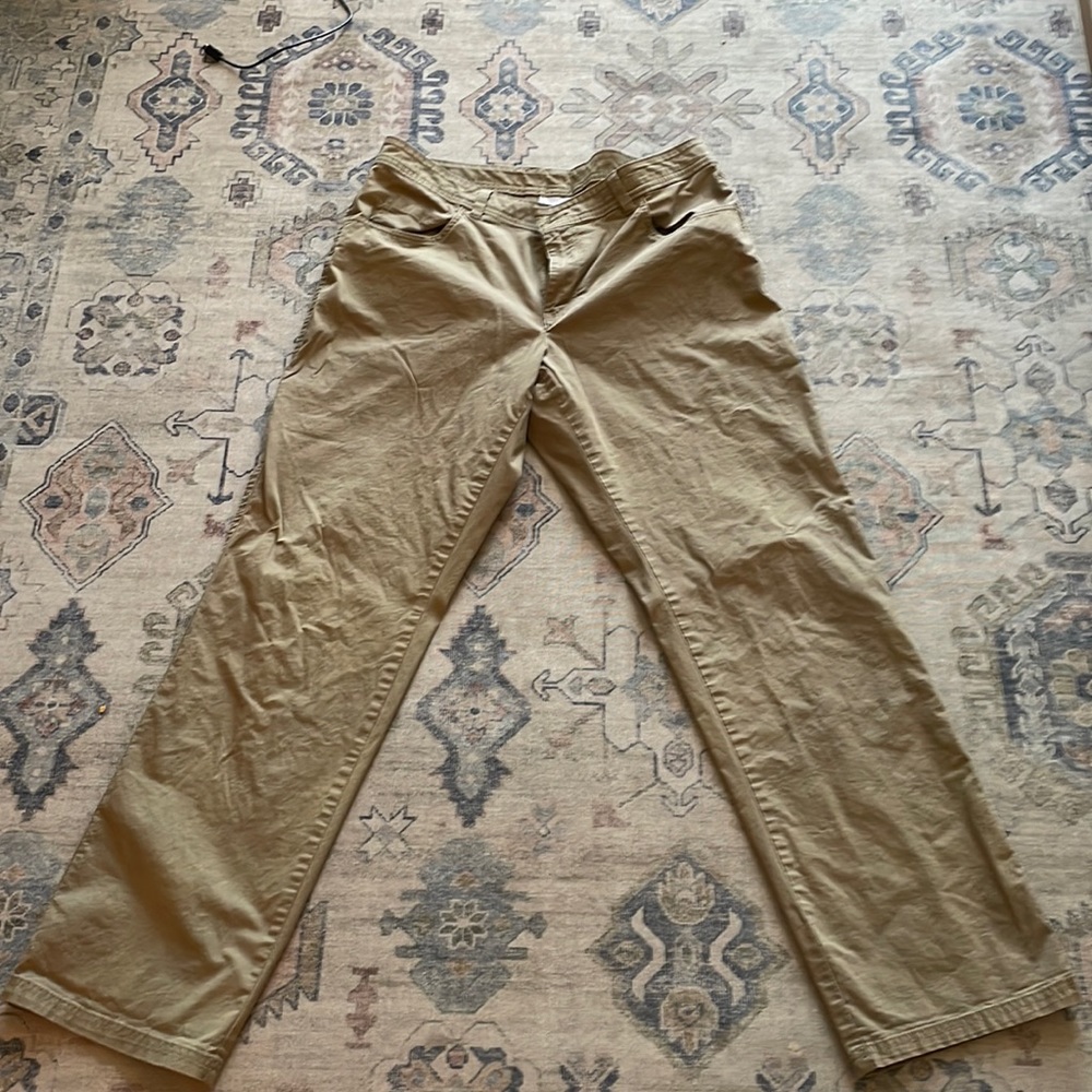 Columbia khaki pants, like new, rarely worn, 34x32